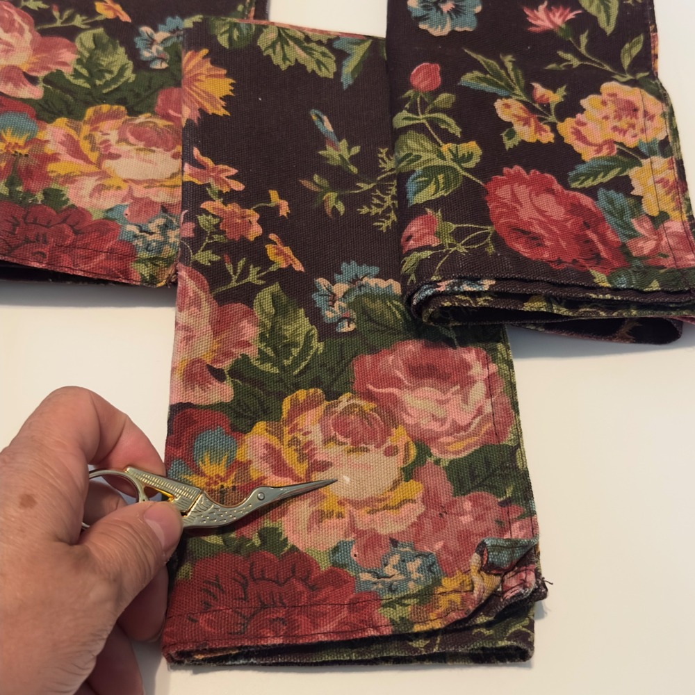 Lauren Ralph Lauren Floral Cloth Napkins Set 4 Brown Rose English Country 20x20 - Picture 3 of 9